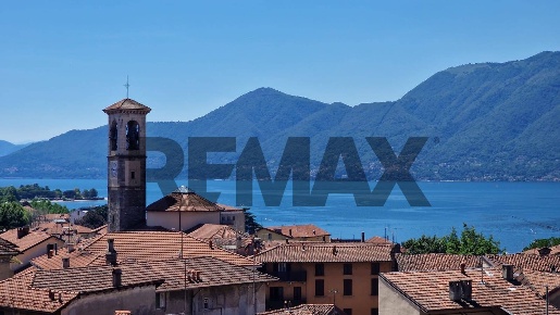 Foto Case semi ndipendenti in Via Lugano 16, Luino Centro di 90 m²