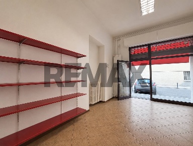 Foto Negozio in Via Privata De Vitalis SNC, Brescia Brescia Due di 50 m²