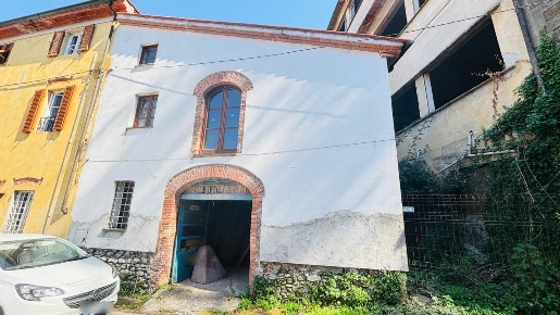 Foto Case semi ndipendenti a Lucca Ponte a Moriano di 100 m² con 2 locali