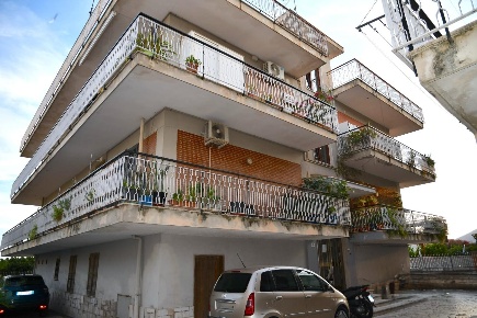 Foto Appartamento a Formia Centro di 87 m² con 5 locali in vendita