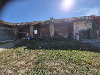 Foto Magazzino a Carignano Centro di 83 m² con 1 locali in vendita