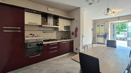 Foto Casa indipendente a Capannori Lammari - Lunata di 120 m² con 3 locali