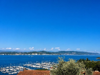 Foto Case semi ndipendenti a Portovenere Fezzano di 117 m² con 4 locali