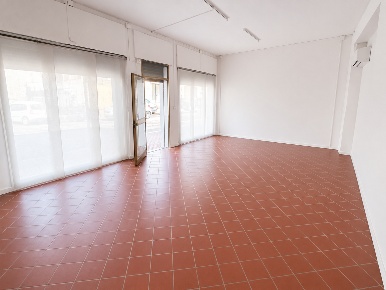Foto Negozio a Venezia Mestre di 85 m² con 3 locali in vendita