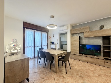 Foto Appartamento in Via Roggiola 3, Vellezzo Bellini Giovenzano di 86 m²