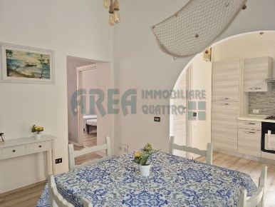 Foto Appartamento in Via de Sonnaz 6, Imperia Oneglia di 70 m² con 4 locali