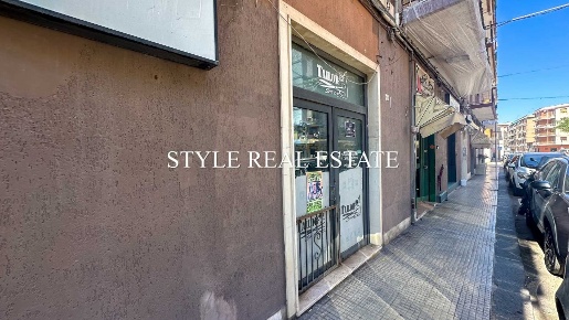 Foto Negozio in Viale Zecchino 163, Siracusa di 40 m² con 1 locali
