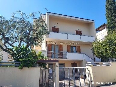 Foto Appartamento in Via Monte Cristallo, Pesaro Borgo Santa Maria