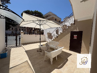 Foto Casa indipendente in via IV Novembre 10, Nettuno Centro di 127 m²
