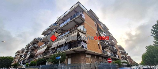 Foto Appartamento in La Spezia, Pomezia Torvaianica - Centro di 65 m²