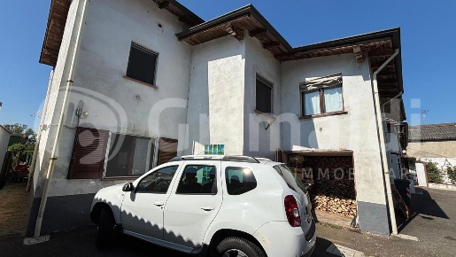Foto Casa indipendente in Via IV Novembre 42/D, Parona di 127 m² in vendita