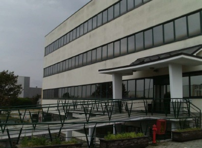 Foto Capannone industriale a Robassomero di 2800 m² con 10 locali