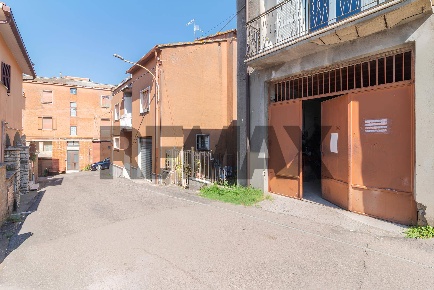 Foto Posti auto in Via Padre Alessandro Mari 5, Ischia di Castro di 98 m²
