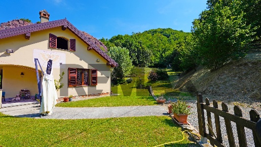 Foto Villa unifamiliare in Via Caduti di Cravasco 18a, Campomorone Cravasco