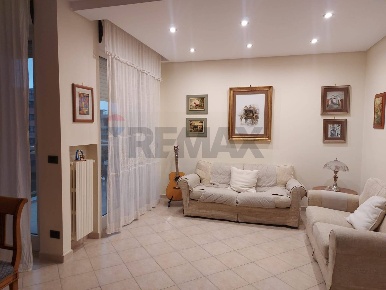 Foto Appartamento in Via Fratelli De Filippo 1, Bari Carbonara di Bari