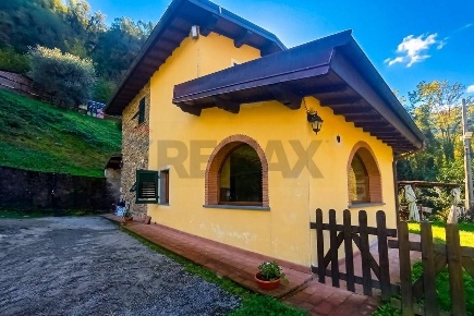 Foto Casa indipendente in VIA LETIZIA 8/A, Bagni di Lucca Centro di 146 m²