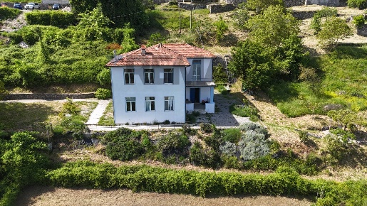 Foto Villa unifamiliare in loc rontano 6, Castelnuovo di Garfagnana