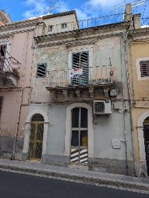 Foto Case semi ndipendenti in VIA GIOVANNI MELI 7, Ragusa Centro di 123 m²
