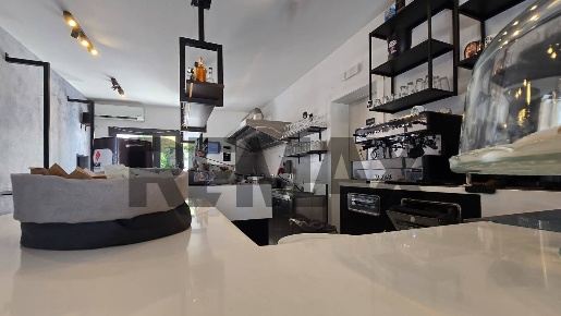 Foto Attività commerciale in Via Attilio Forlani 24, Cepagatti Centro