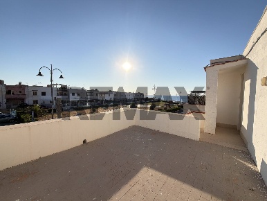 Foto Casa indipendente in Piazza del Mediterraneo 16, Terrasini Centro