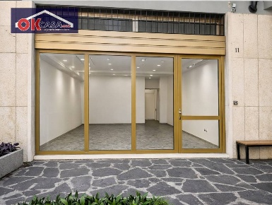 Foto Attività commerciale in via Vasco De Gama 11, Verona di 65 m²