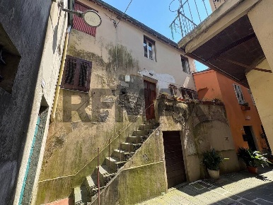 Foto Appartamento in VIa degli Orti 39, Borgo a Mozzano Centro di 93 m²