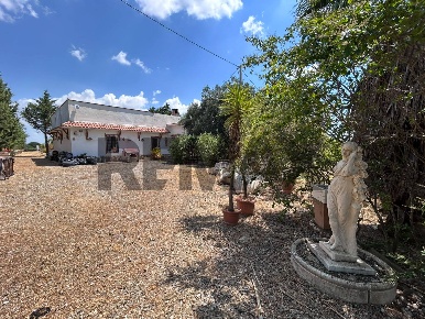 Foto Villa unifamiliare in Contrada Rullo snc, Pisticci di 247 m²