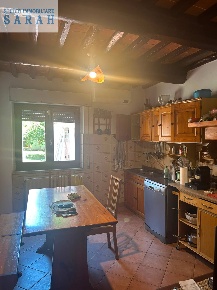 Foto Casa indipendente in Via Matteotti 10, Viareggio Centro di 120 m²
