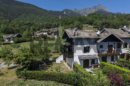 Foto Appartamento in Locailtà la Rondola 53, Crodo di 90 m² con 4 locali