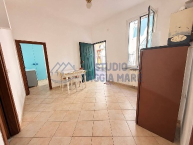 Foto Appartamento in Via Levà 2, Taggia Centro di 55 m² con 3 locali