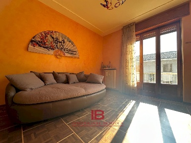 Foto Appartamento a Busca Centro di 105 m² con 5 locali in vendita