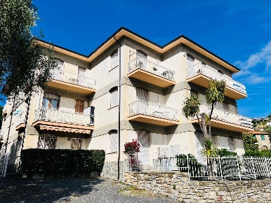 Foto Appartamento in Via Mazzini 11, San Bartolomeo al Mare Centro di 60 m²