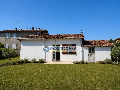 Foto Casa indipendente in Via Olmarello, Castelnuovo Magra di 55 m²