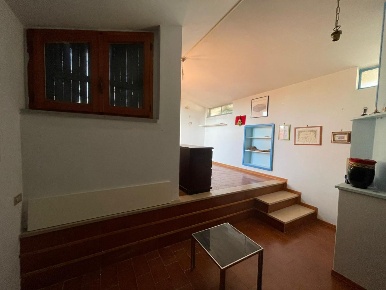 Foto Casa indipendente a Empoli Serravalle - Tinaia di 200 m² con 7 locali