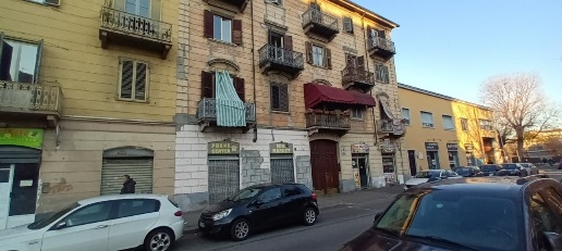 Foto Negozio a Torino Barriera di Milano di 80 m² con 2 locali in vendita