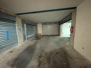 Foto Garage in via giordano S3, Alcamo Centro di 14 m² con 1 locali