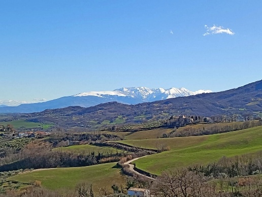 casa indipendente in vendita a Farindola in zona Cupoli
