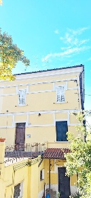 Foto Appartamento a Penne Centro di 52 m² con 4 locali in vendita