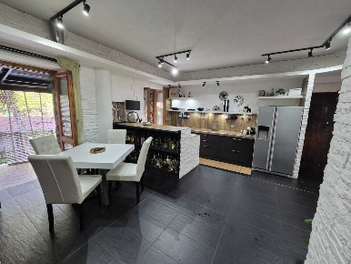Foto Appartamento a La Spezia di 85 m² con 4 locali in vendita