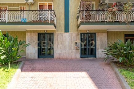 Foto Ufficio in Via Fimia 2, Catania Gioeni di 46 m² con 2 locali