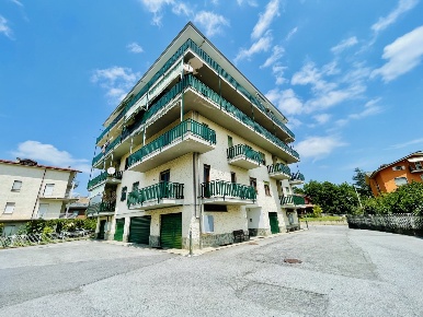 Foto Appartamento in Via Comino 3, Ceva Centro di 179 m² con 7 locali