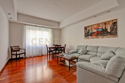 Foto Appartamento in Via Giulio Cesare Cordara 36, Roma Colli Albani
