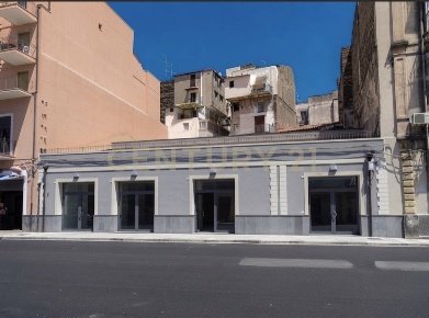 Foto Locale commerciale in Via Archimede 149, Catania Libertà - Stazione