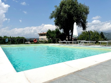 Foto Case semi ndipendenti a Gallicano di 200 m² con 8 locali in vendita