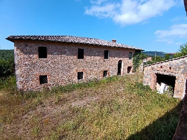Foto Rustico a Sovicille di 600 m² con 15 locali in vendita