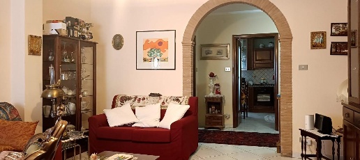 Foto Appartamento a Cascina Semicentro di 90 m² con 4 locali in vendita