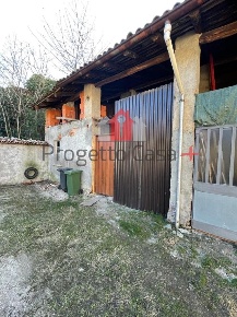 Foto Appartamento a Cairate Centro di 90 m² con 3 locali in vendita