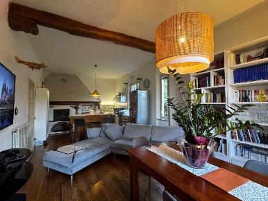 Foto Casa indipendente a Lucca Ponte a Moriano di 140 m² con 6 locali