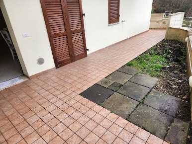 Foto Appartamento a Santa Maria a Monte Centro di 60 m² con 3 locali