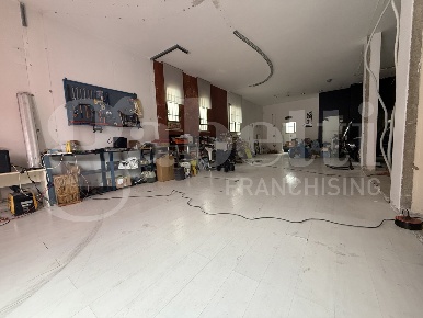 Foto Laboratorio a Santa Maria a Monte Ponte a Egola, Stibbio di 93 m²